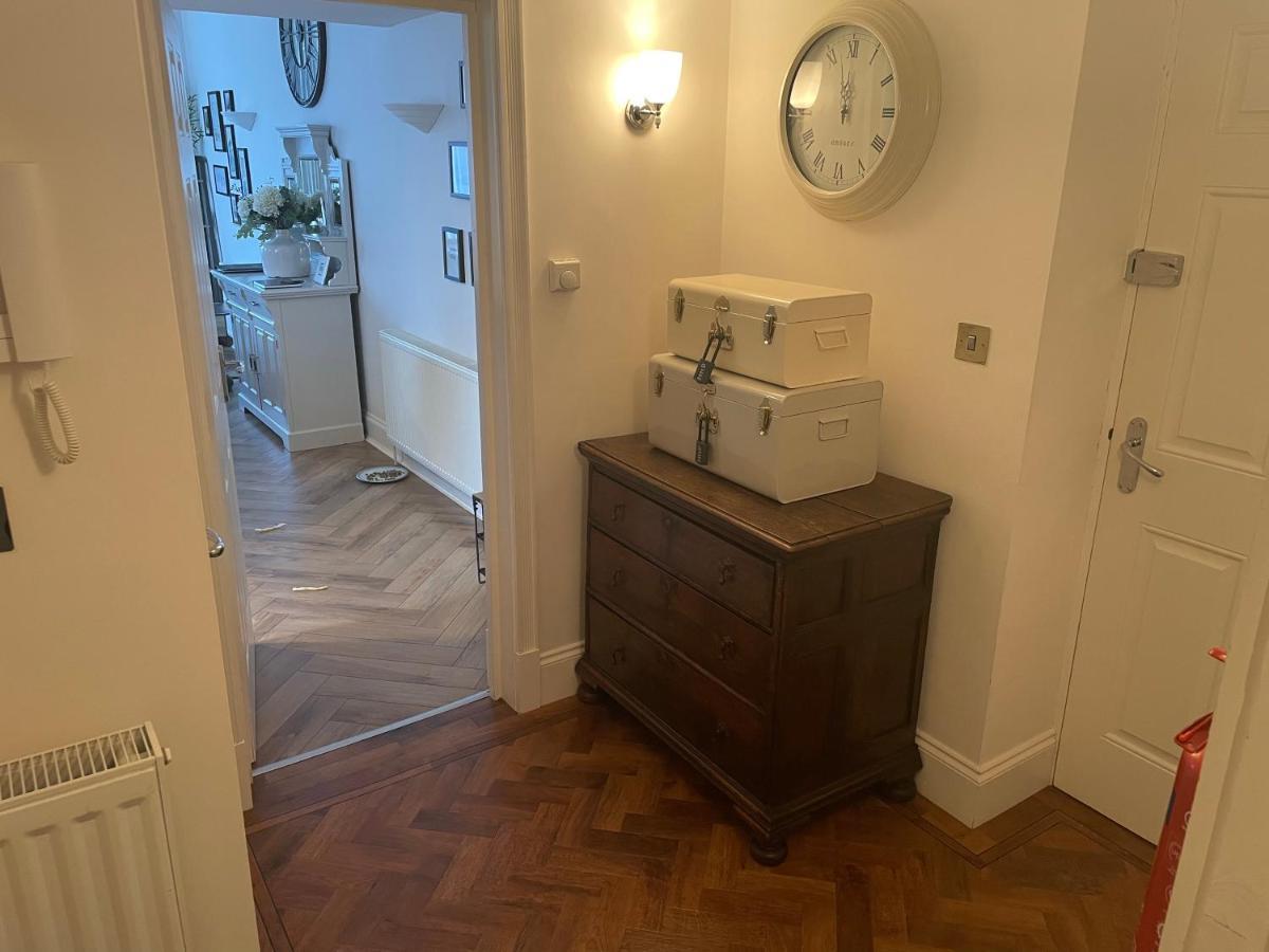 דירות Stunning 2-Bed-2Bath Apt In Whitby With Parking מראה חיצוני תמונה